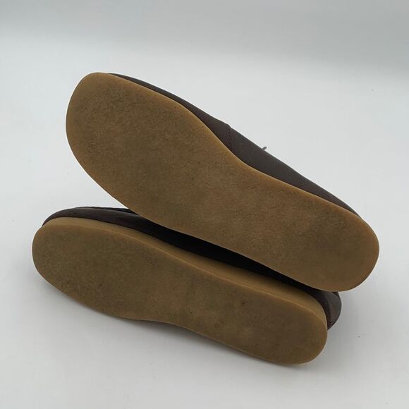 Clarks Wallabee brown leather chukka boots men display picture 1